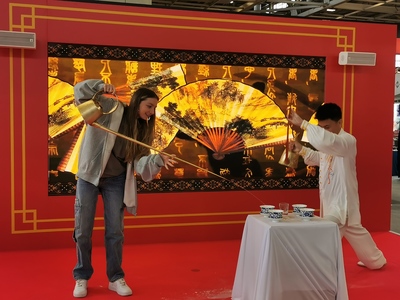 “遇·鑒中國——中華文化主題展”在法國巴黎博覽會精彩呈現(xiàn)
